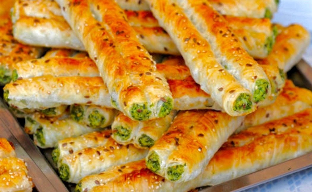 Роллини из слоеного теста.