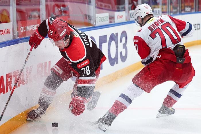 Обложка © ТАСС / Сергей Савостьянов