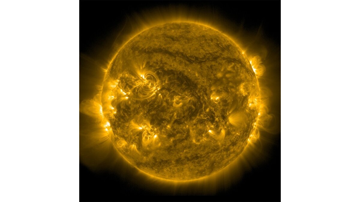    Магнитная буря на 30 часов грозит России коллапсом и красочным небом