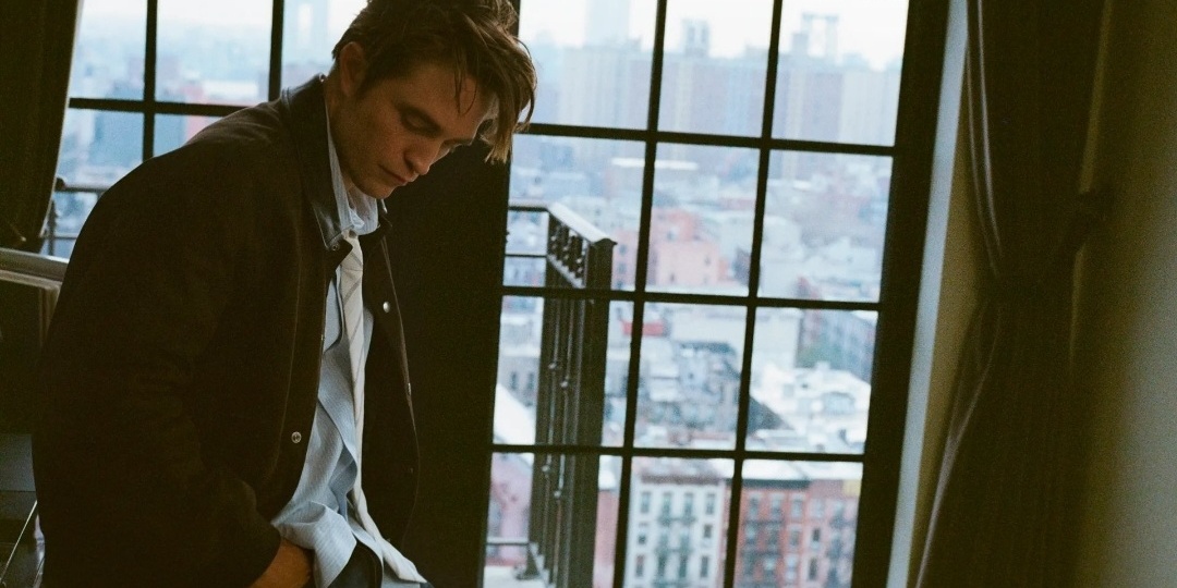 "Разговоры о красоте": Роберт Паттинсон в рекламной кампании Dior Homme Intense.