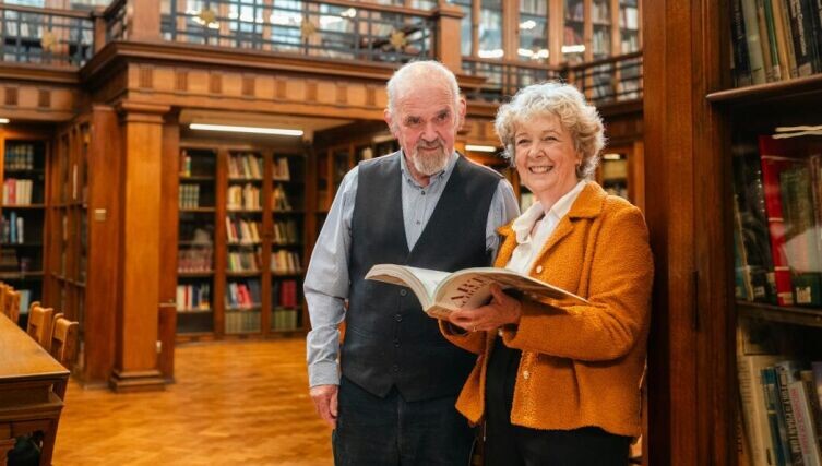    Почему многие супруги становятся похожи друг на друга? Фото: Centre for Ageing Better on Unsplash