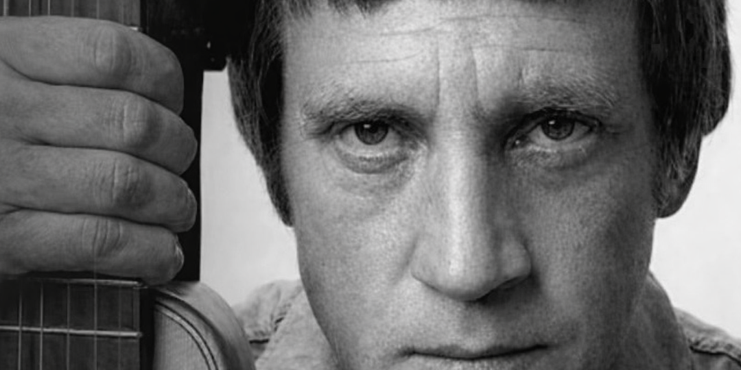 Власть делала вид, что его нет. А страна переписывала его кассеты миллионами