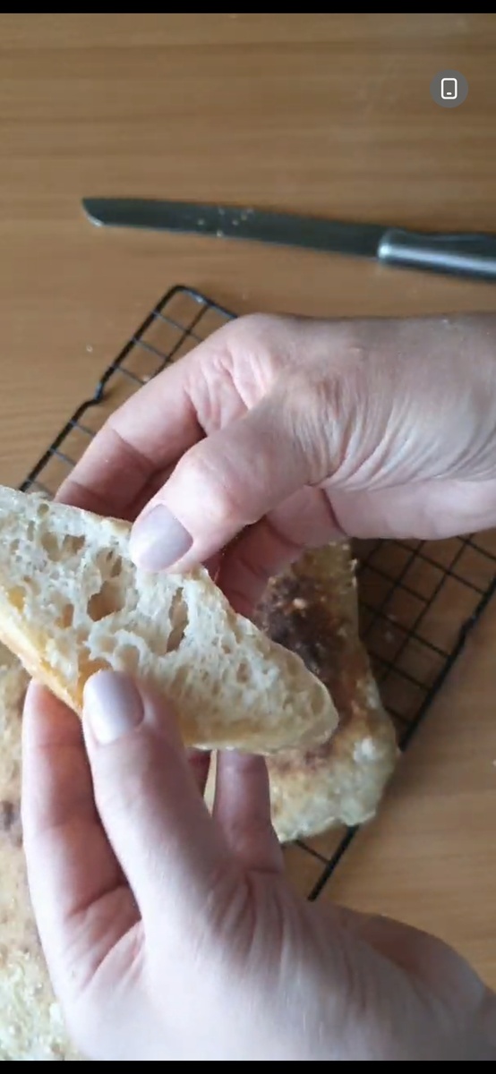 Внутренняя структура моих чиабатт.