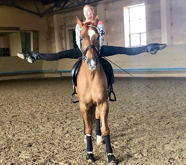 Самые смешные и нелепые фотографии звезд