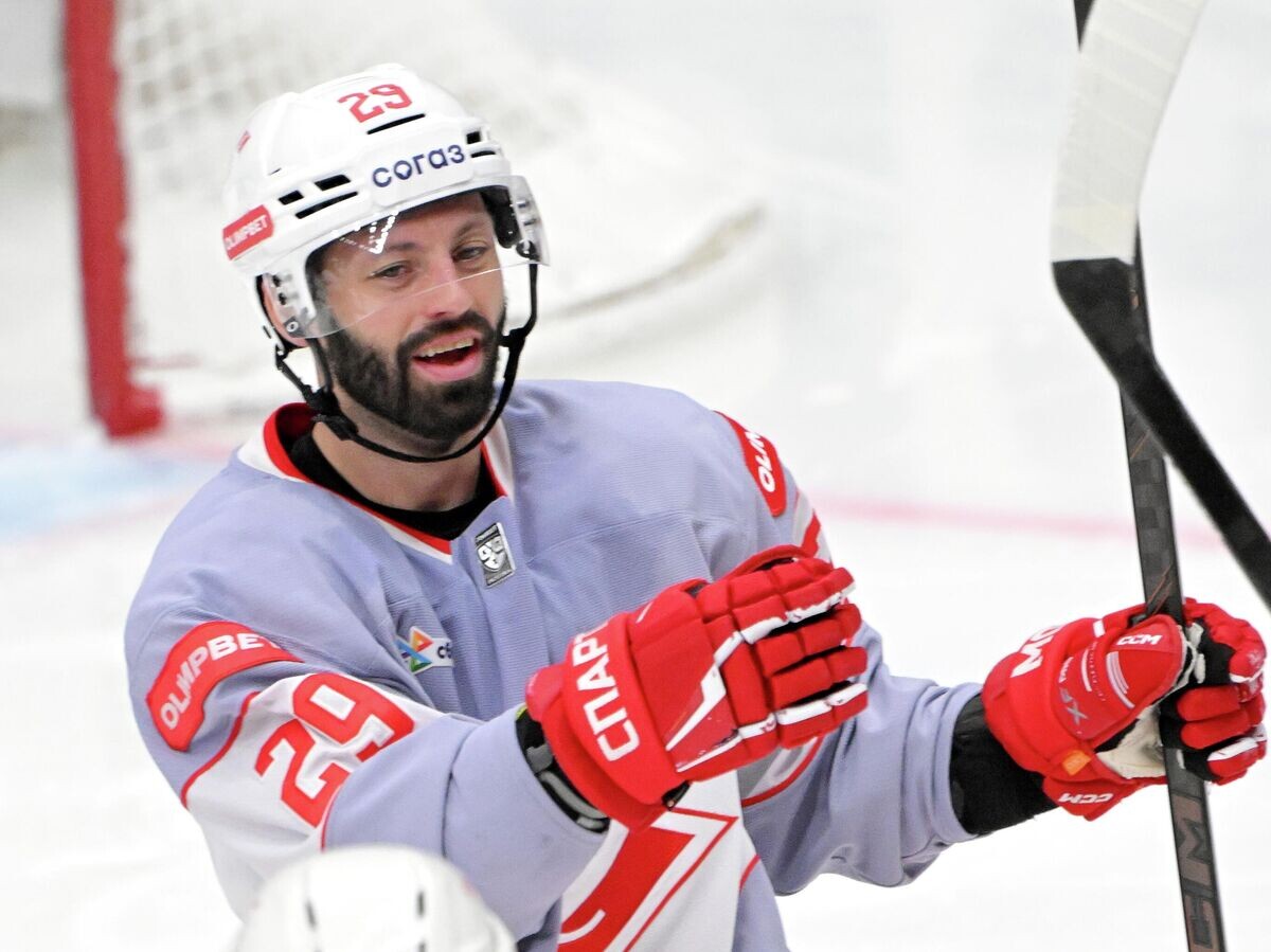    Хоккей. КХЛ. ЦСКА (Москва) - "Спартак" (Москва) | © РИА Новости / Сергей Гунеев