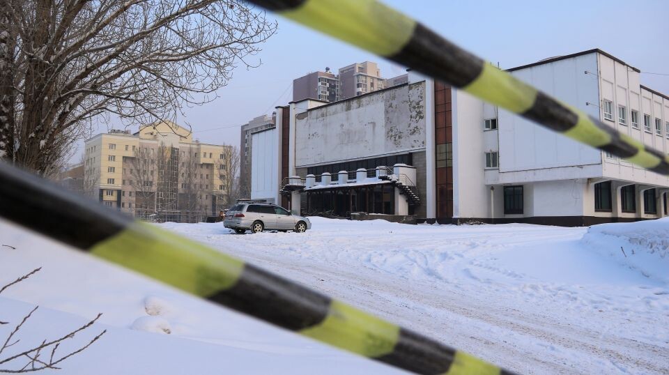    Территория со зданием бывшего "Колизея". Источник: Виталий Барабаш/"Толк"
