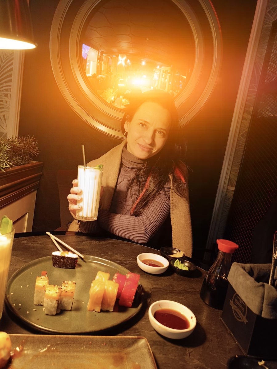 Тома автор канала 