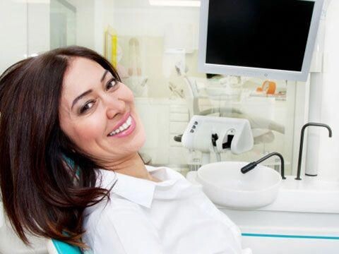 Чем дальше в лес, тем все больше счастливые и довольные белоснежные улыбки можно встретить разве что на рекламных плакатах коммерческих клиник