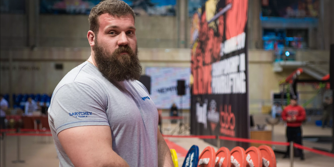 Кирилл Сарычев - талантливый человек талантлив во всём: пауэрлифтер, блогер, общественник
