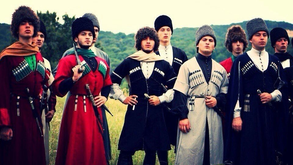 ТОП-20 лучших экскурсий в ущелья в Адлере в 2026 году