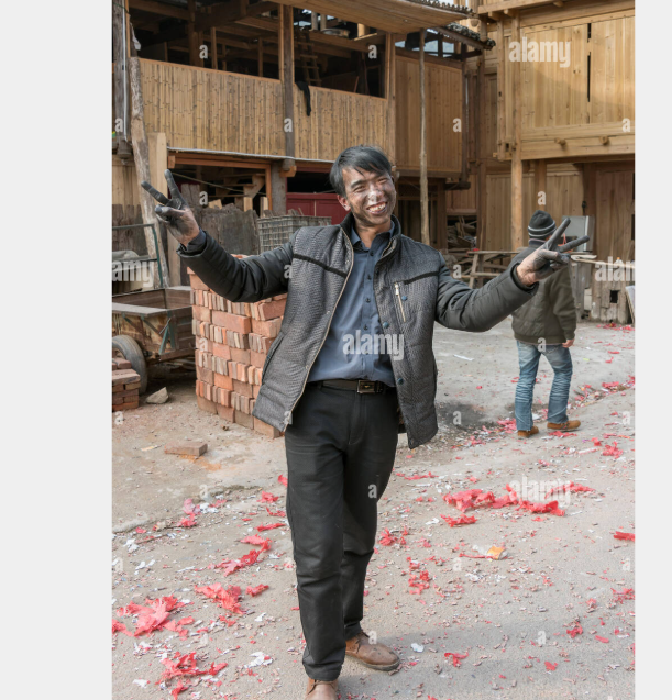 Не нашла лучше, но этот мужчина САМА ХАРИЗМА