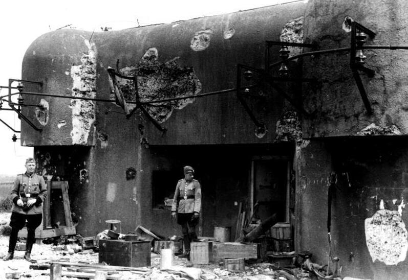 Один из казематов Линии Мажино. 