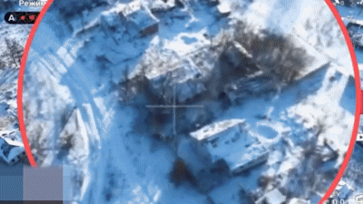    Артиллерия ГрВ "Север" уничтожает вражеские ПУ БПЛА. Видео: "Северный ветер"