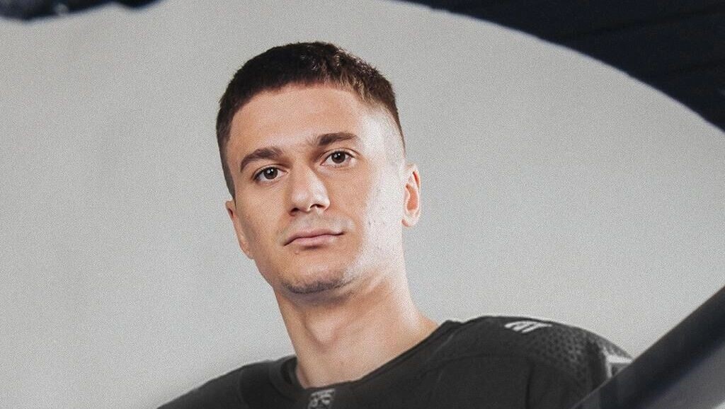    «Трактор» получил молодого форварда Александра Кисакова в обмен на денежную компенсацию   ХК «Трактор»