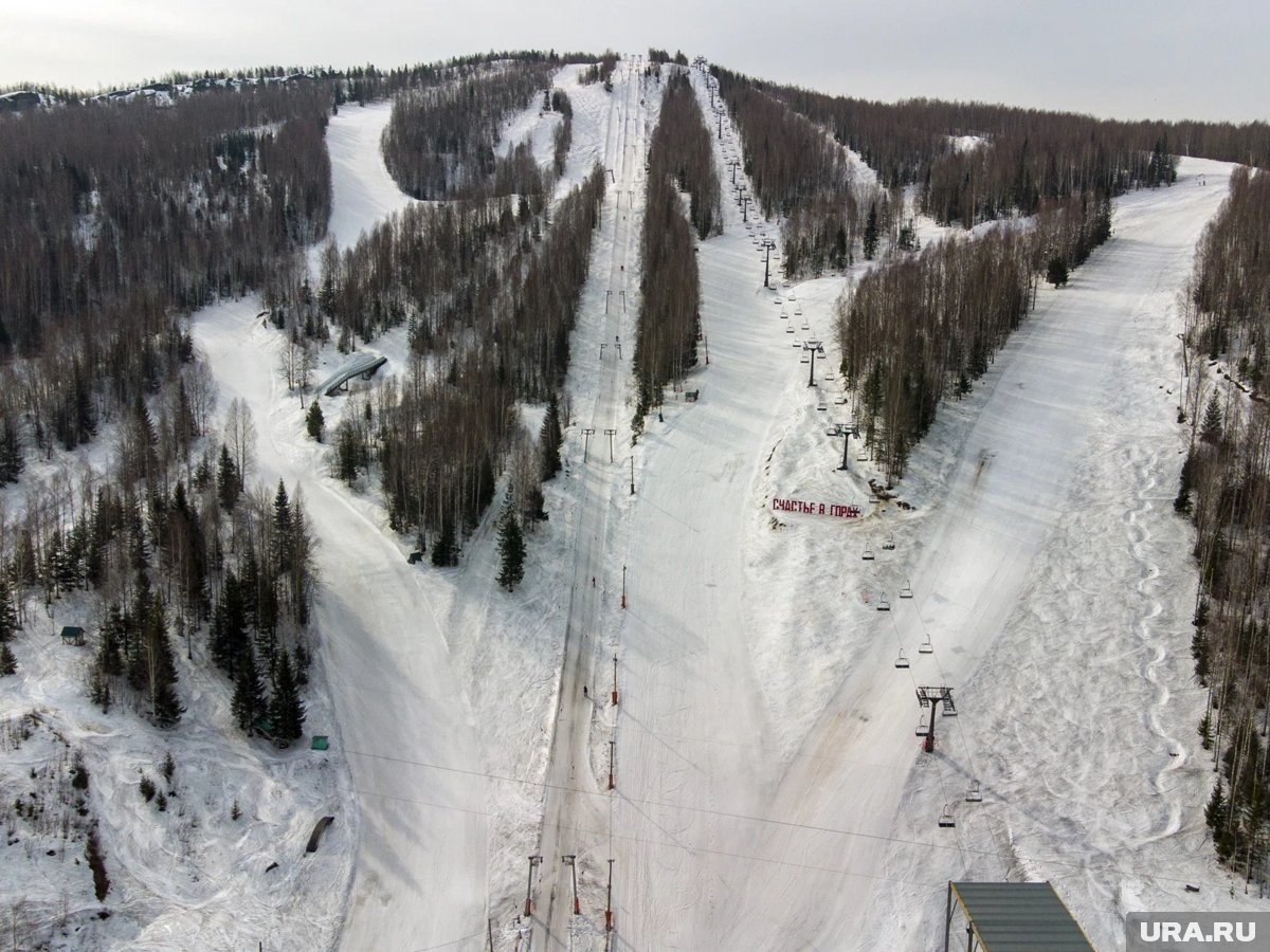    Минимум в трех районах проведения Олимпиады возникли проблемы из-за нехватки снега