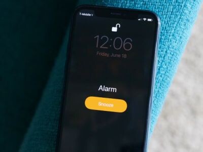    Apple «сломала» будильник на iPhone. Как это исправить?