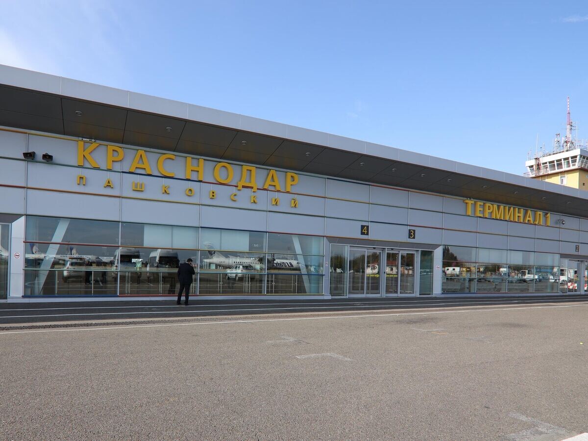   Здание аэропорта Краснодар (Пашковский) | © РИА Новости / Виталий Тимкив