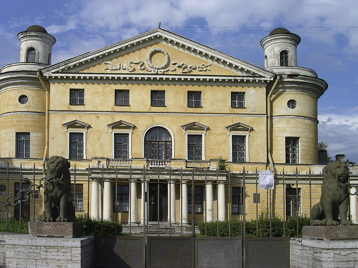 Источник: https://commons.wikimedia.org/wiki/File:Дача_Кушелева-Безбородко_(2004-07-31),_03.jpg