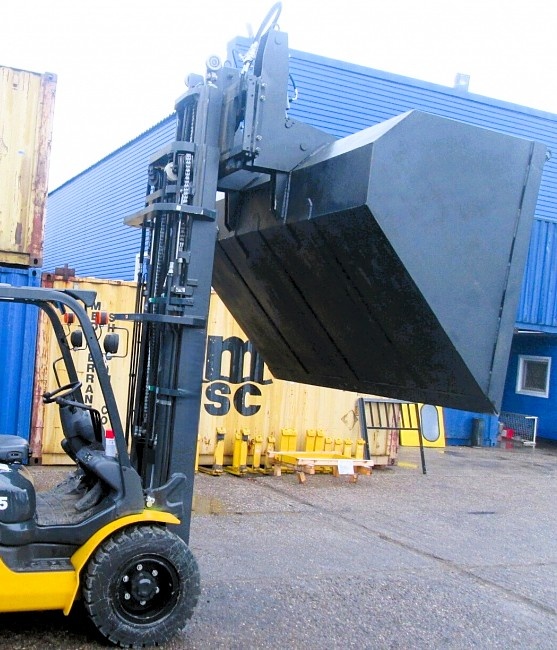 Гидравлический ковш с креплением на каретку погрузчик