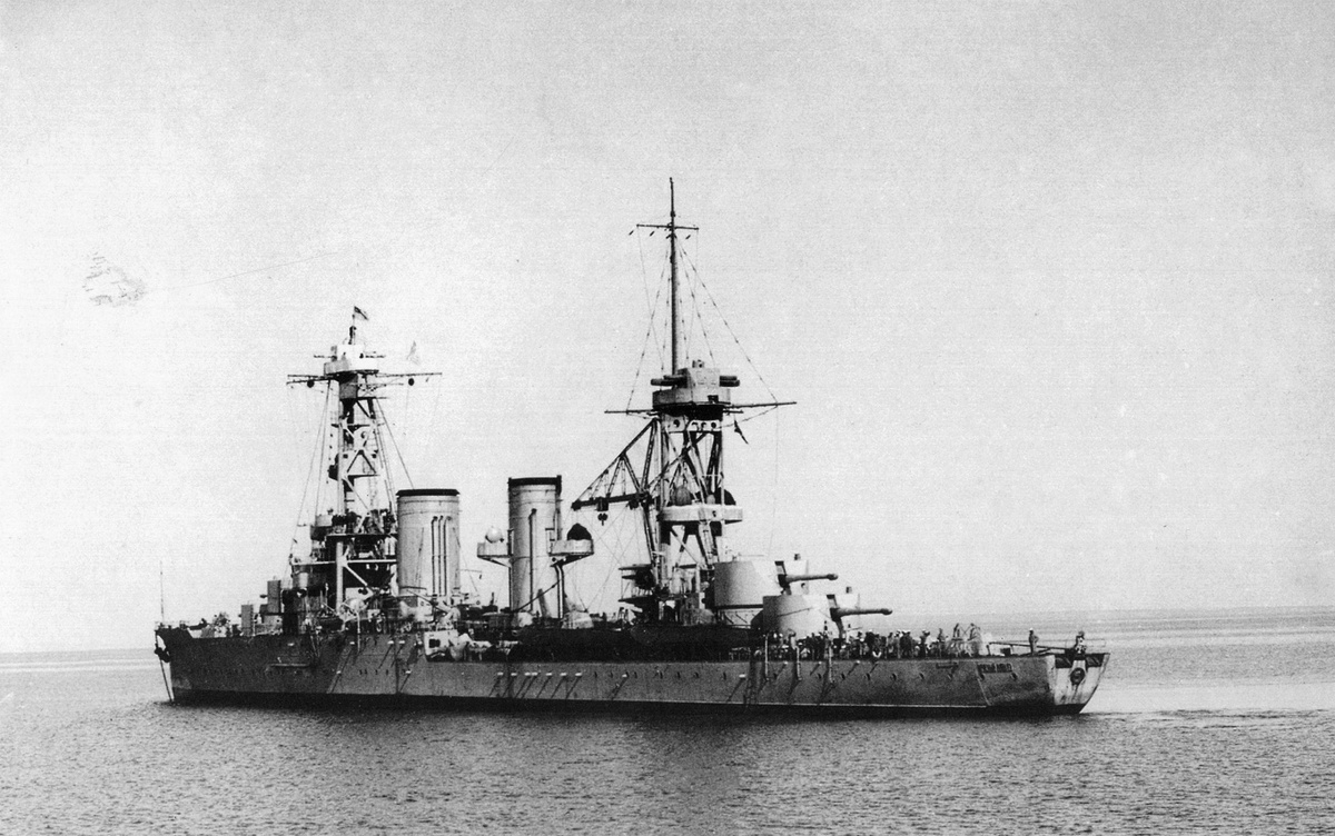 Крейсер «Красный Кавказ» после вступления в строй