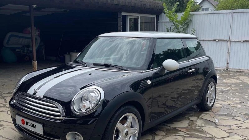     MINI Hatch продают в Барнауле. drom.ru.