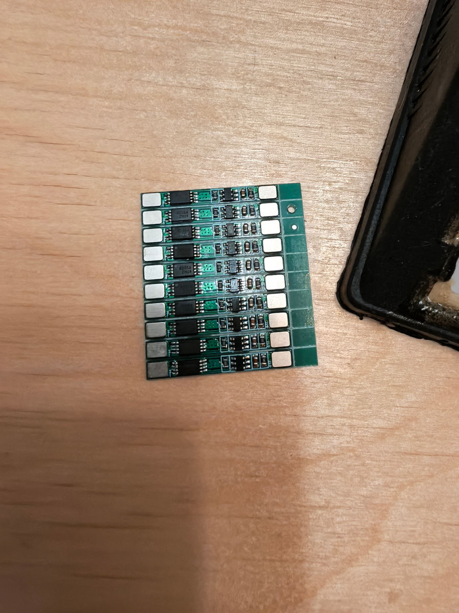 10 плат-контроллеров заряда, купленных на AliExpress за 100р.