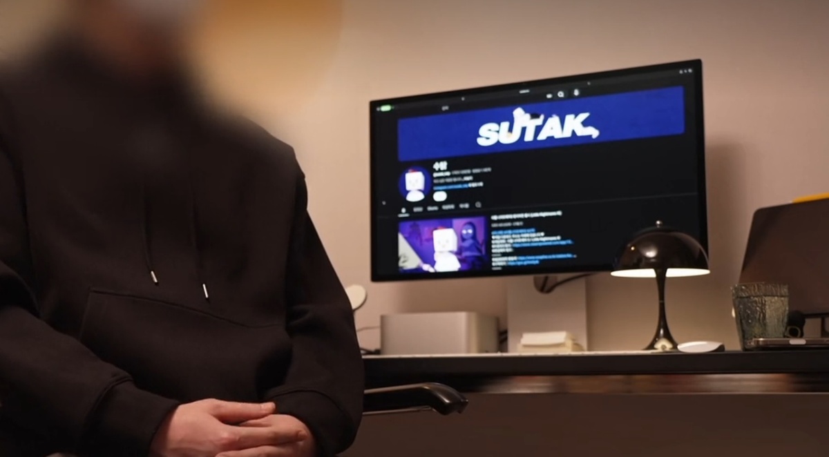 Несмотря на популярность ютьюб-канала, никто до сих пор не знает, как выглядит Петух