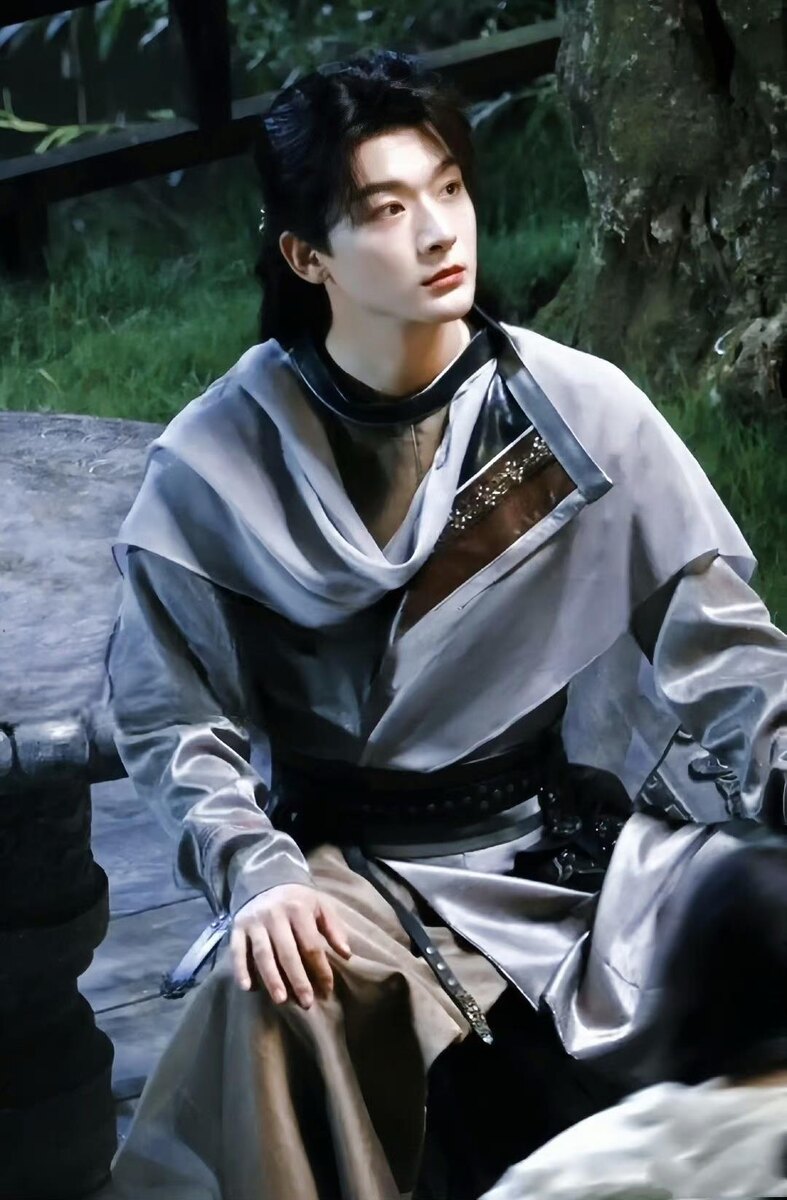 Юй Цзинь 10 лет назад, в прошлой жизни