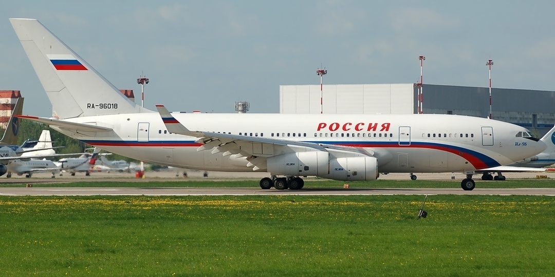 Воздушные замки на взлетной полосе.«Ситуация аховая»: заслуженный пилот объяснил расконсервацию старых лайнеров