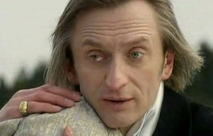 Как актер Александр Яцко более чем состоялся - об этом говорит и его почетное звание Заслуженный артист РФ.