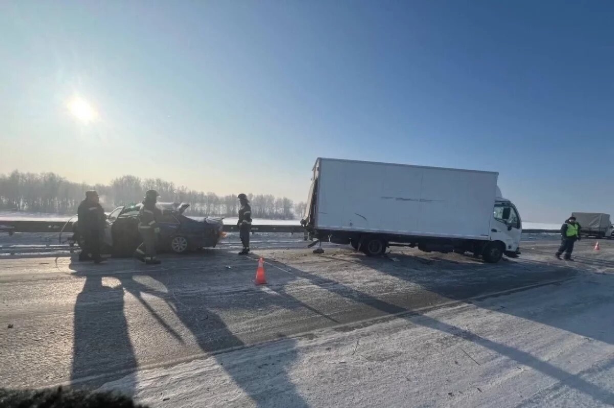    Два человека погибли в ДТП с фурой на трассе в Красноярском крае