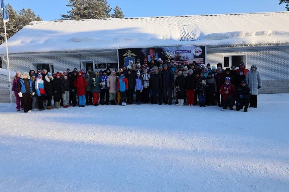    Побороться за победу на Всероссийских соревнованиях по лыжным гонкам собрались 150 человек. Фото: минспорта УО