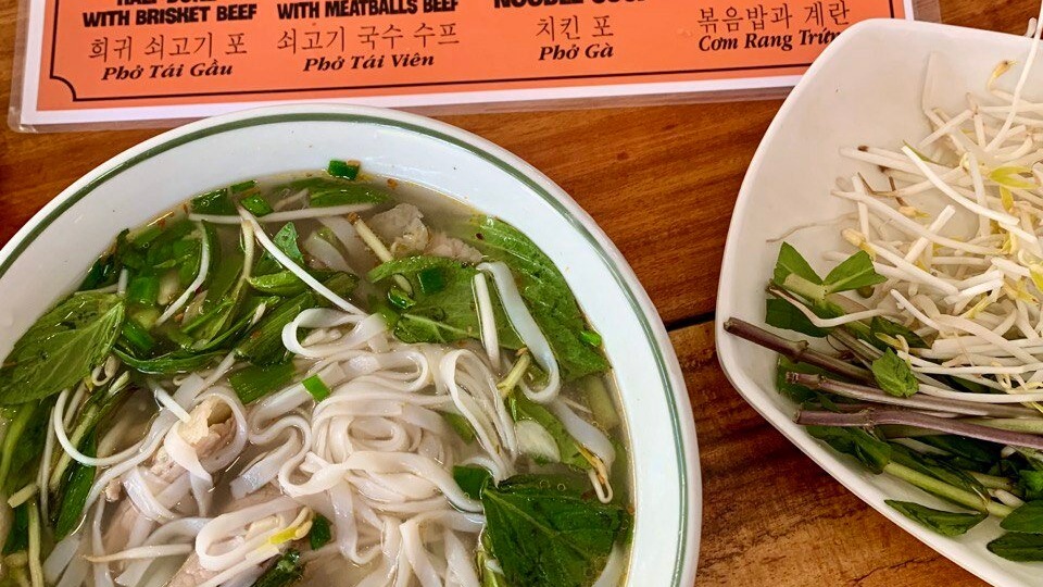 Где поесть на Фукуоке? Проверенные рестораны от вегетарианских до фо-бо