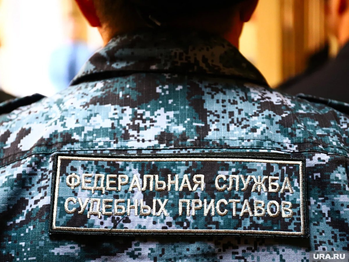     В новогодние праздники приставы выдворили с территории Югры более 25 мигрантов