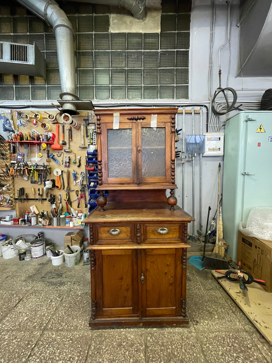 Возможно, что в процессе поменяем стекла.