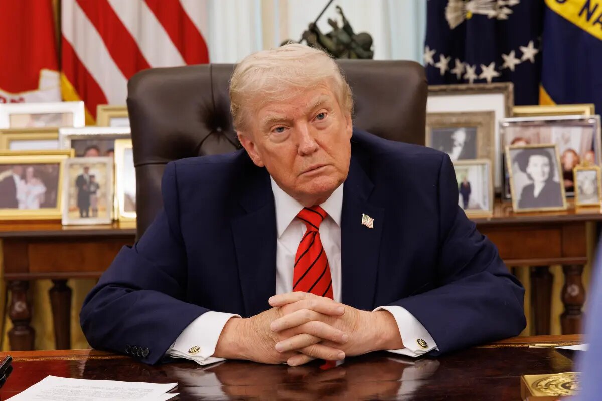 Президент Трамп рассказал New York Post, что новое секретное оружие, которое он называет “Дезорганизатором”, вывело из строя оборону Венесуэлы во время налета США на Каракас 3 января 2026 года. ©Tamara Beckwith / NY Post