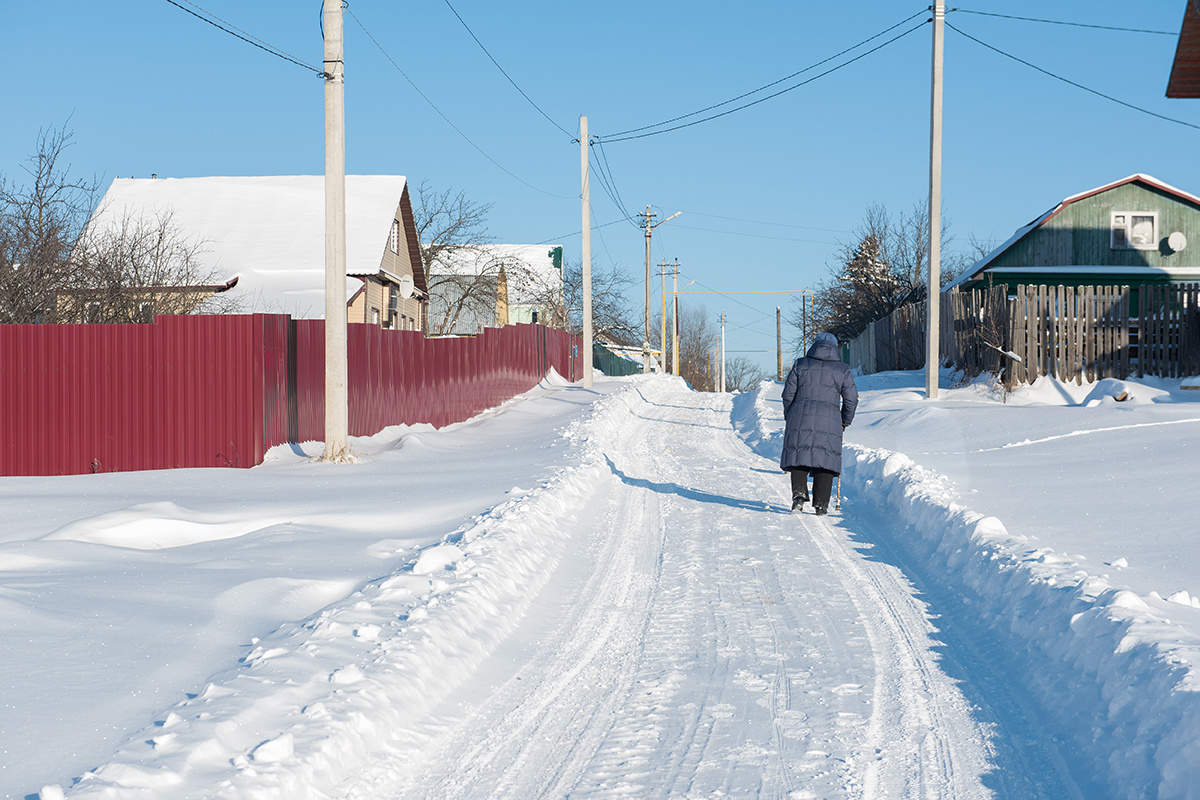 Khatsko Tatyana / Shutterstock / FOTODOM📷Пенсионеры могут не платить налог на имущество за квартиру, комнату или дом — у них есть льгота на федеральном уровне
