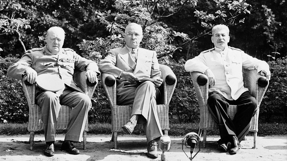 "Большая тройка" на Потсдамской конференции".