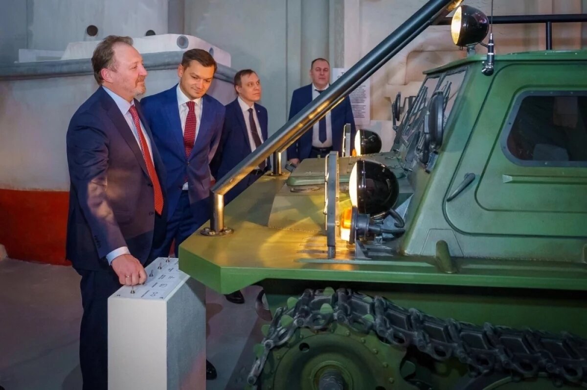    Заместитель полпреда президента РФ в УрФО посетил НЦ «Россия» в Югре