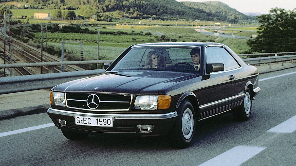 Mercedes-Benz 380 SEC - один из самых привлекательных автомобилей своего времени