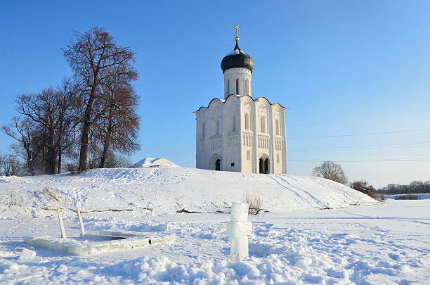 И куда без главной достопримечательности Боголюбова, пусть и не в совсем самом посёлке? Фото из библиотеки iStock.