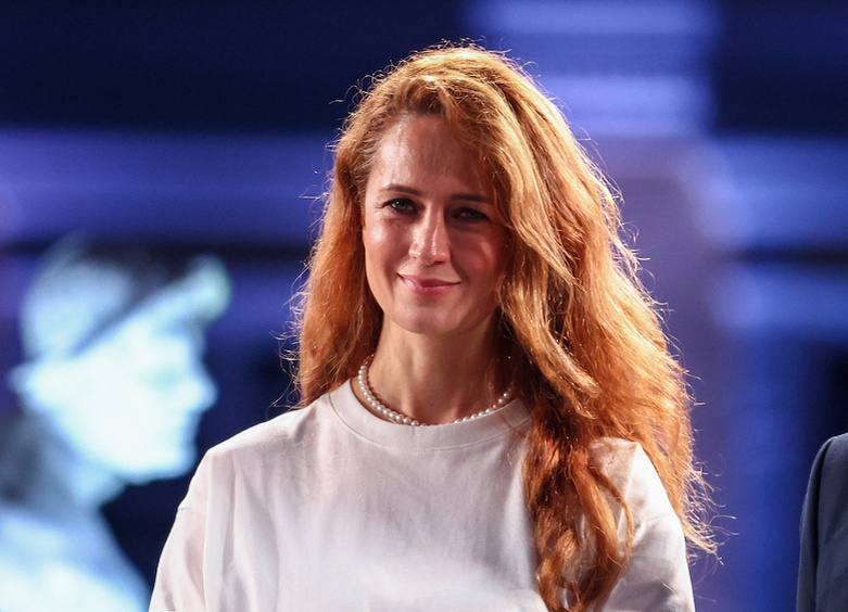     Виктория Исакова