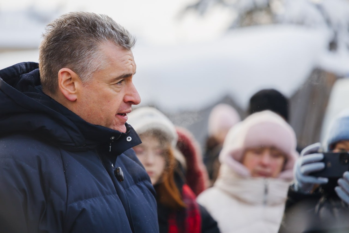 Председатель ЛДПР Леонид Слуцкий на встрече с жителями Кировской области