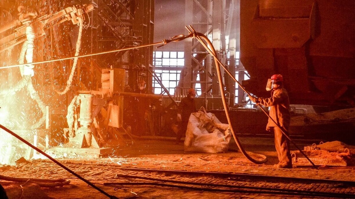    Большинству металлургов в 2025 году проиндексировали зарплаты   1MI