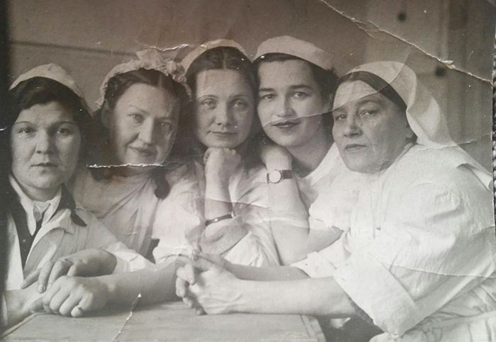 "– Так она еще дышит! – Ну и что?"16-летняя школьница работала медсестрой в блокадном Ленинграде