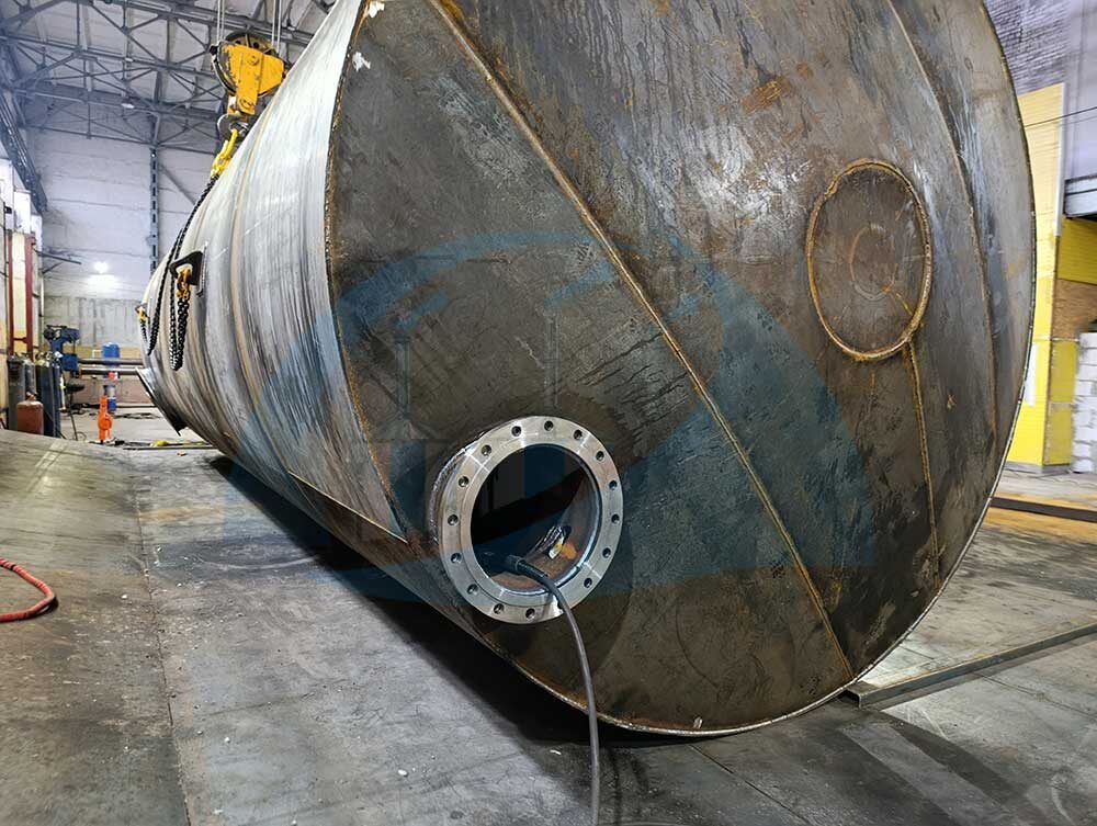 момент изготовления резервуара промышленного зсо-квазар