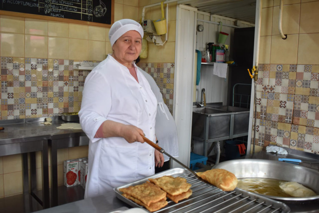 фото: https://tamannews.ru/czentralnyj-rynok-bolshe-30-let-s-pokupatelyami/