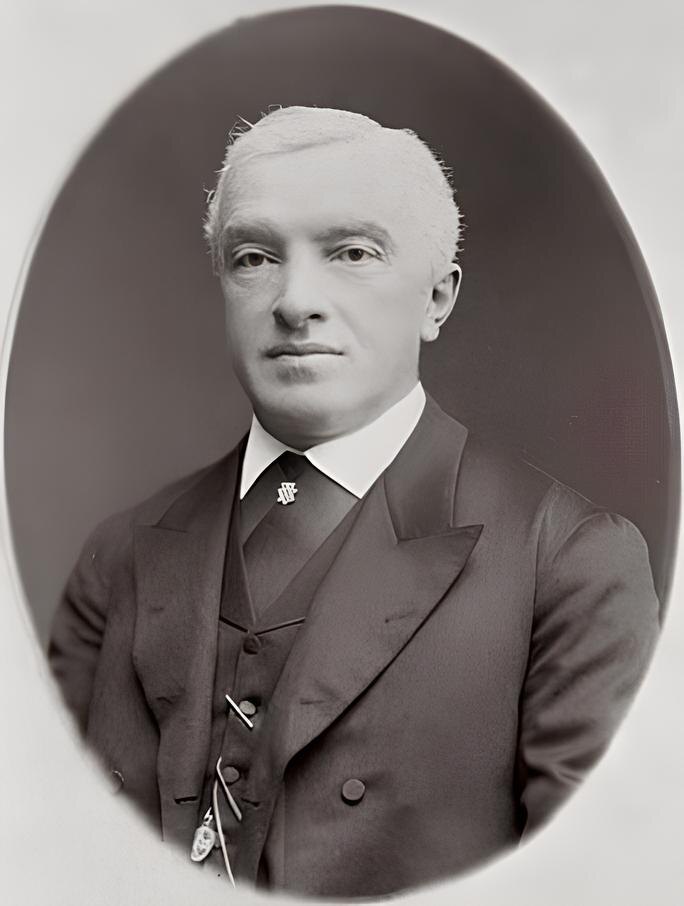 Алексеев Сергей Владимирович - отец Станиславского
