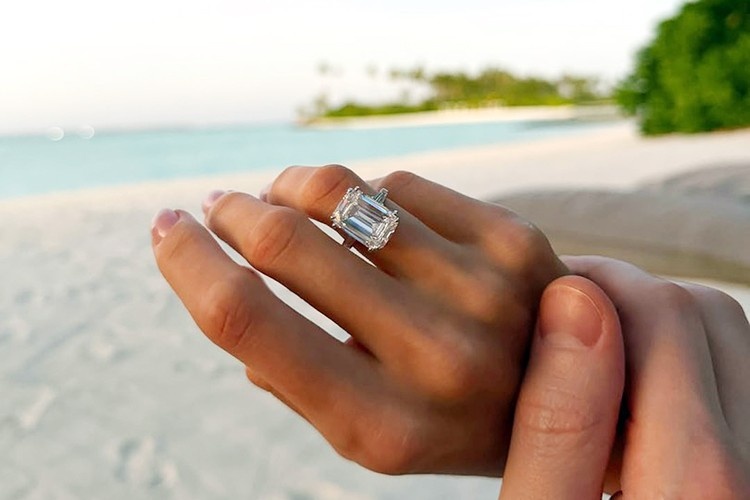 Анастасия Решетова выходит замуж: тайная помолвка на Мальдивах