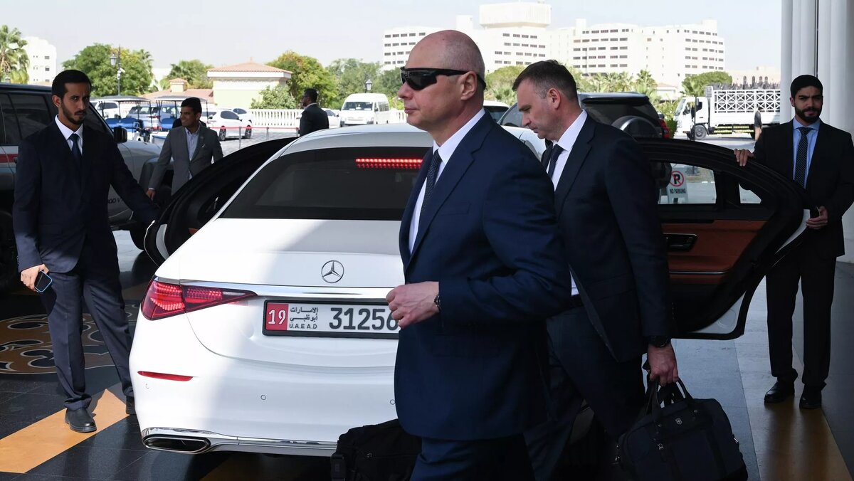 Трехсторонняя встреча делегаций России, США и Украины в Абу-Даби / © Sputnik 